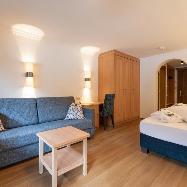 Heart Hotel Arlberg - Deluxe Doppelzimmer mit Balkon - 2