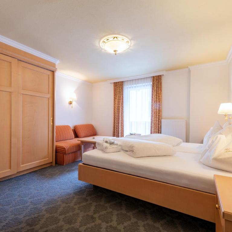 Heart Hotel Arlberg - Doppelzimmer mit Balkon - 2