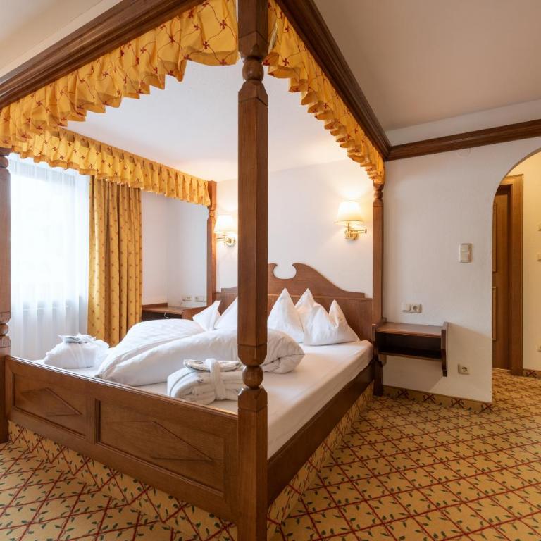 Heart Hotel Arlberg - Familienzimmer mit Balkon - 3