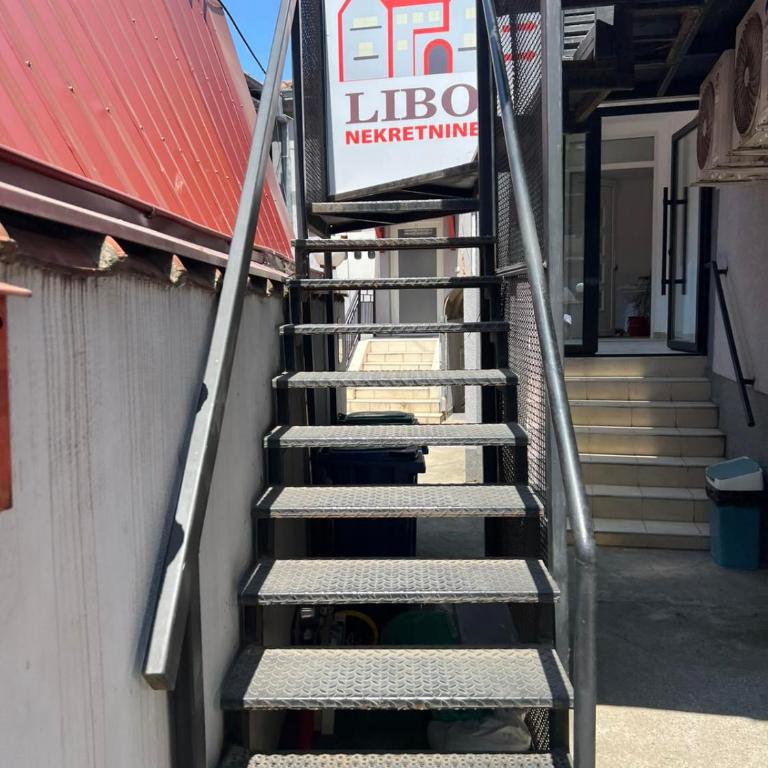 Stan na Dan Centar - Apartman s 1 Spavaćom Sobom i Terasom - 17