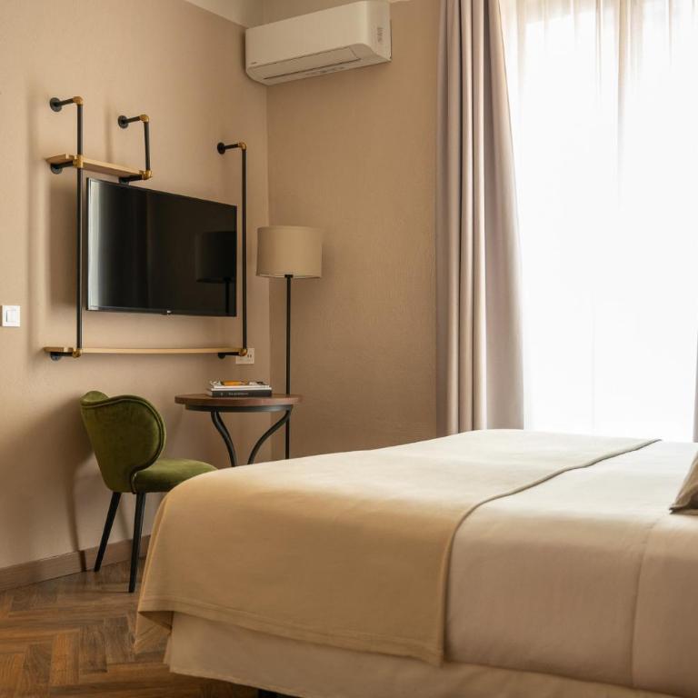 Honest Sevilla Hotel - Superior Double Room - 1