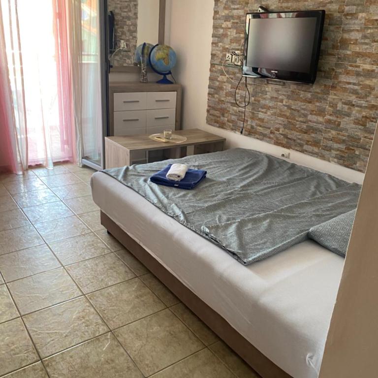 Budva - One-Bedroom Apartment - 8