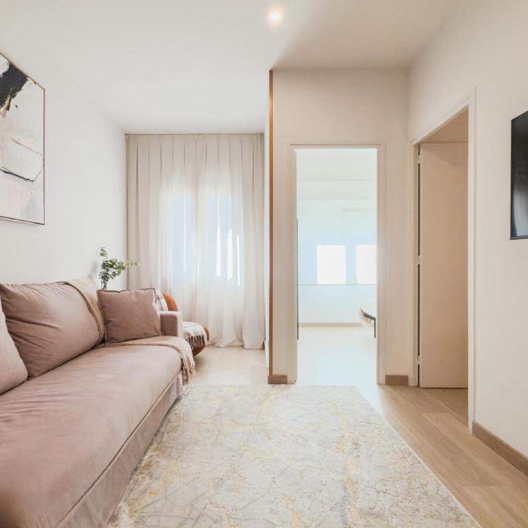 Barcelona Aura Apartments - Apartamento Estándar de 3 dormitorios - 3