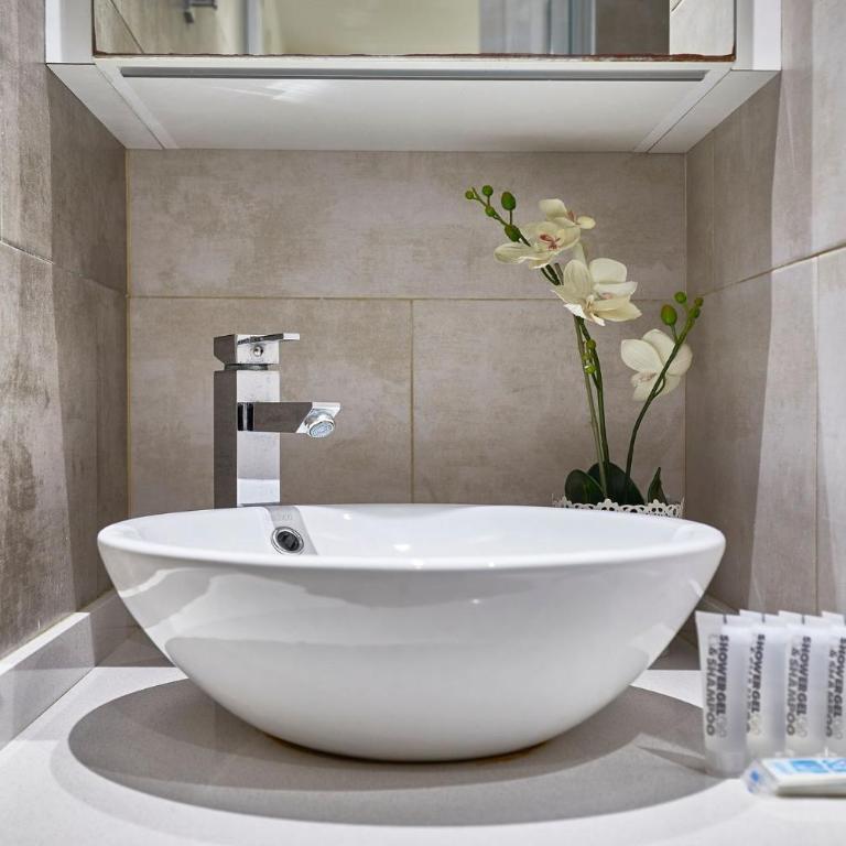 BBarcelona Sant Pau Flat - Two-Bedroom Apartment - 18