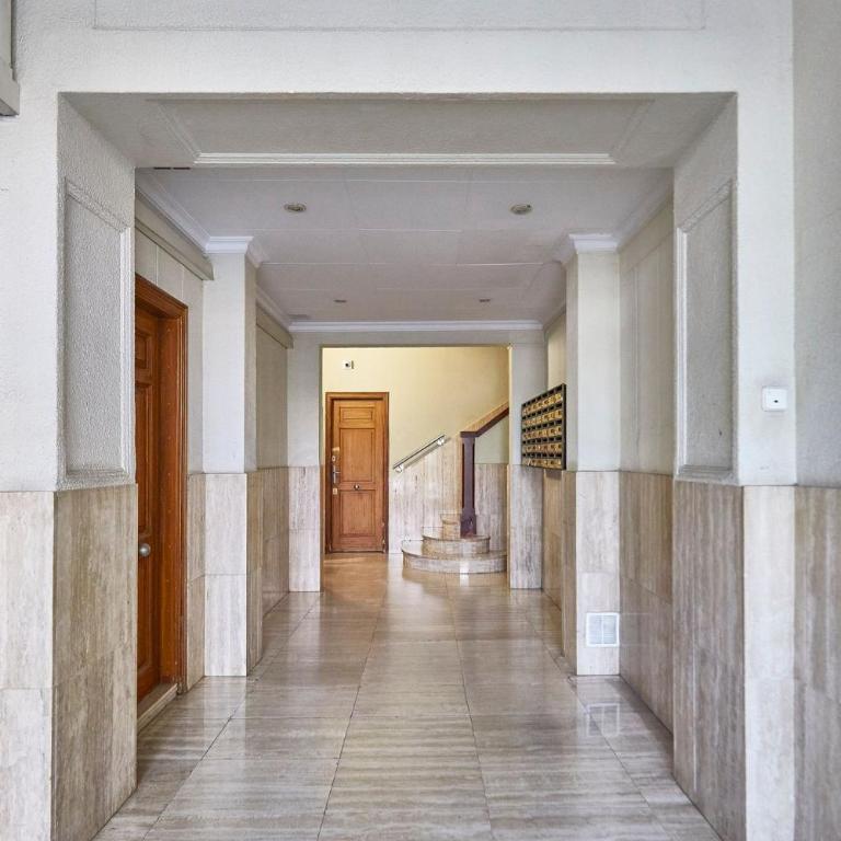 BBarcelona Sant Pau Flat - Two-Bedroom Apartment - 25