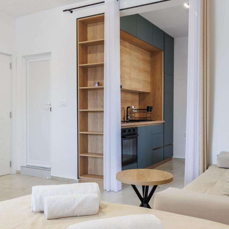 Apartments Donna - Studio with Balcony - 7