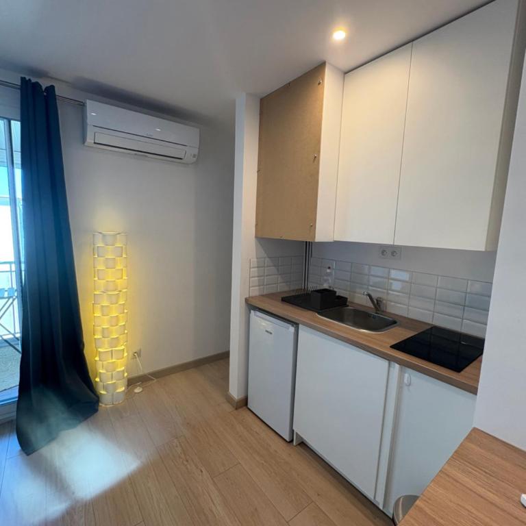 Studio avec place de parking - Proche commerce et plage - Studio - 7