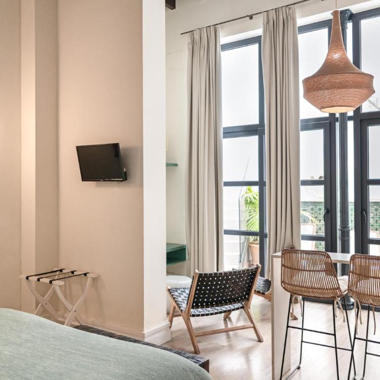 Honest Sevilla Hotel - Apartment with patio and pool - 6