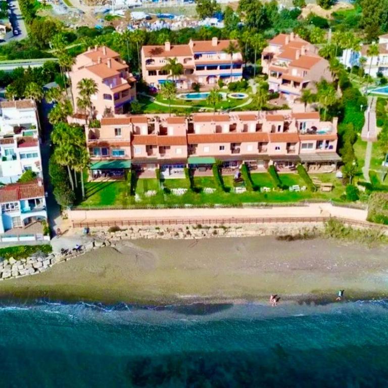 No1 - Beachfront Estepona, close to port, 2 bedroom, 2 bathroom, sleeps 5 - Apartamento Familiar de 2 dormitorios con vistas - 31