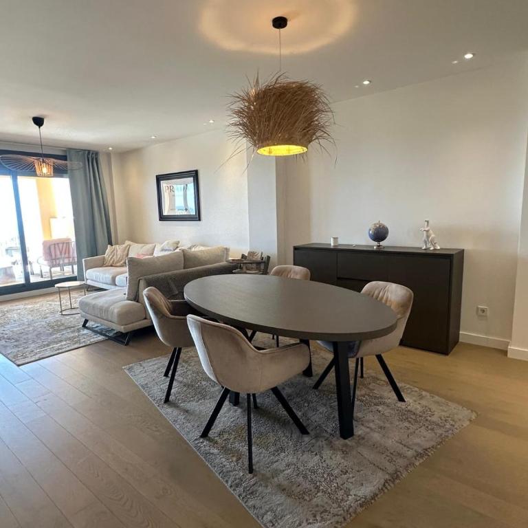 Bright apartment with breathtaking view - Apartamento de 2 dormitorios - 11