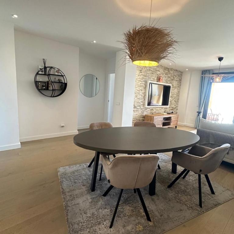 Bright apartment with breathtaking view - Apartamento de 2 dormitorios - 13
