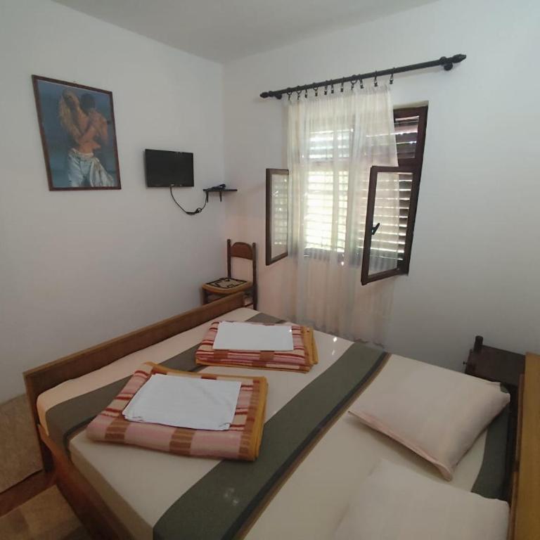 Apartmani Vučević - Apartman sa 2 Spavaće Sobe i Terasom - 3