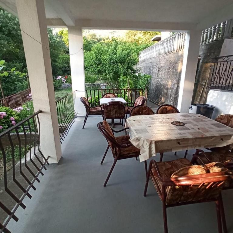 Apartmani Vučević - Apartman sa 2 Spavaće Sobe i Terasom - 13