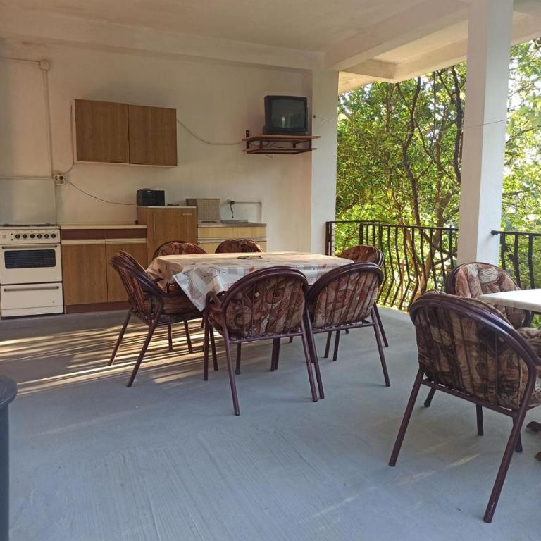 Apartmani Vučević - Apartman sa 2 Spavaće Sobe i Terasom - 14