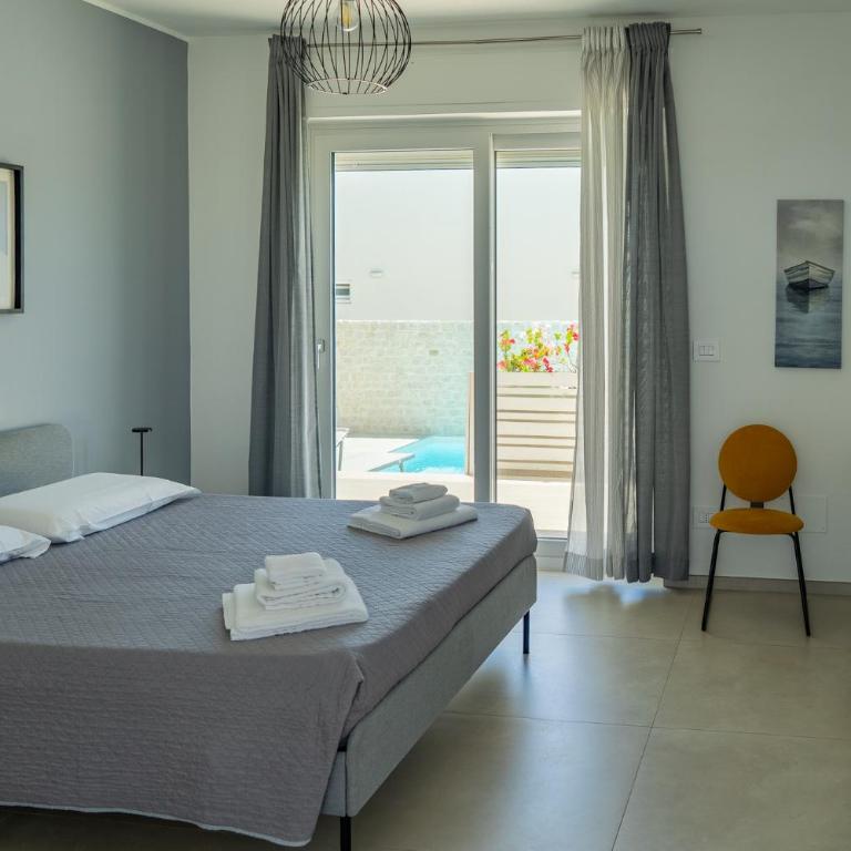 Villa Mediterranea Apartments - Seaview, Pool & Garden - Camera Matrimoniale - 13