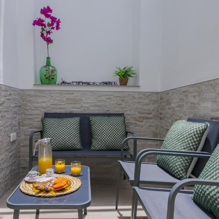 Cubo's Lola Nueva House Town Center - Vacation Home - 33