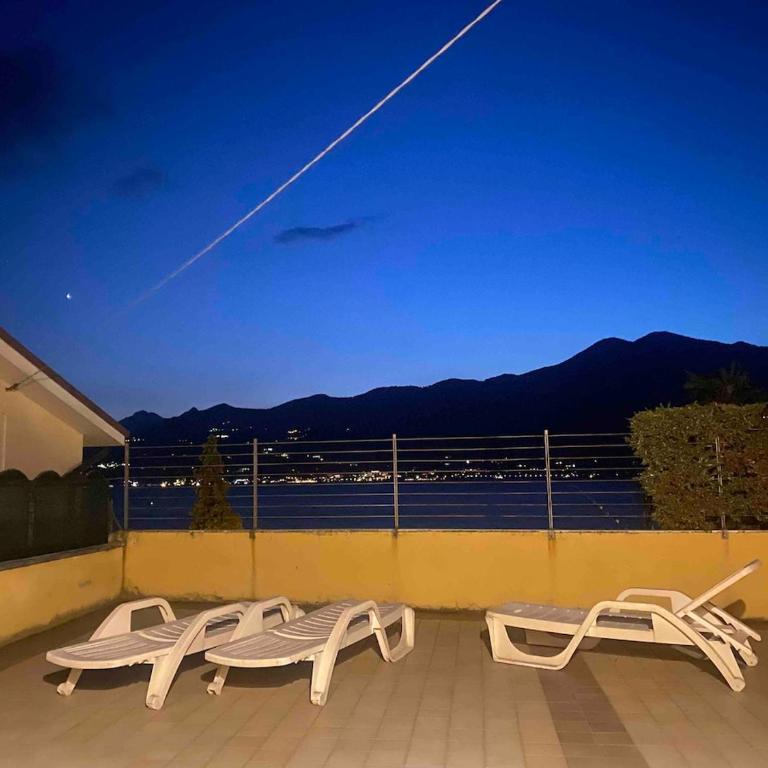 Terrazza sul Lago - Appartamento con 2 Camere da Letto e Vista Lago - 9