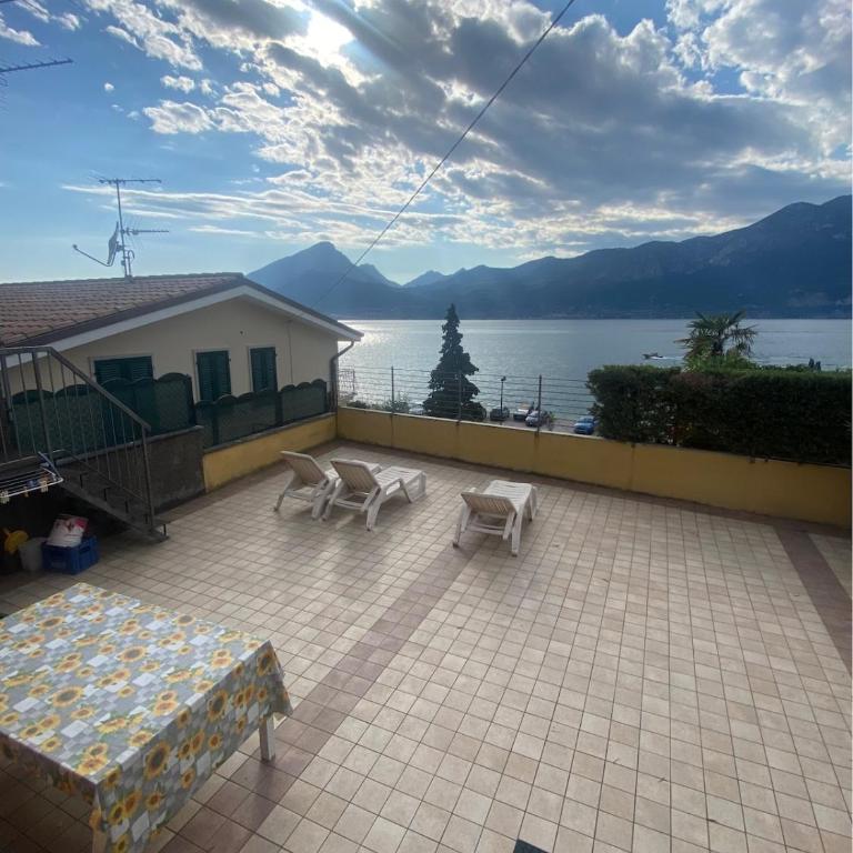 Terrazza sul Lago - Appartamento con 2 Camere da Letto e Vista Lago - 17
