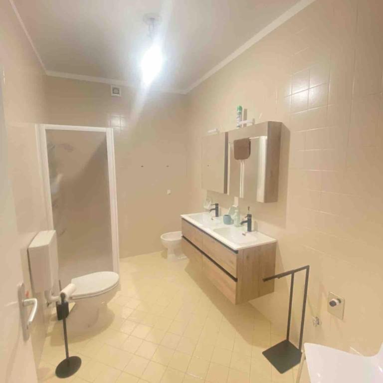 Terrazza sul Lago - Appartamento con 2 Camere da Letto e Vista Lago - 20