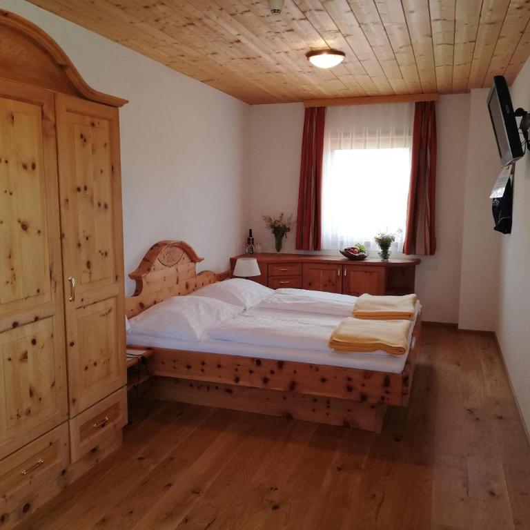 Hotel Stoichart - Familienzimmer mit Bergblick - 9