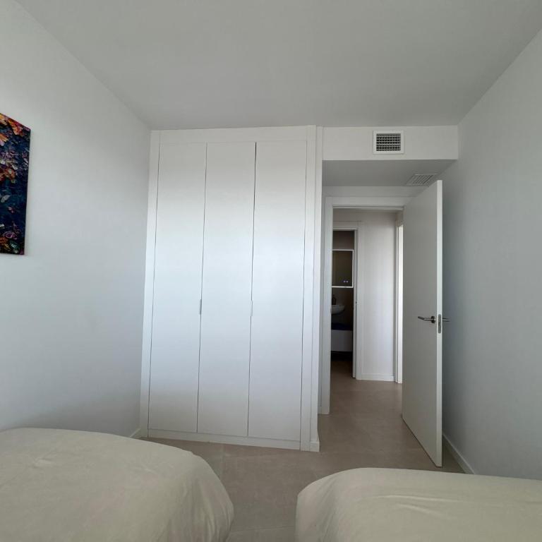 Gran Canet Salva, moderno apartamento con terraza y vistas al mar - Apartamento de 2 dormitorios - 9
