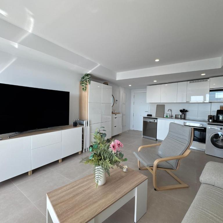Gran Canet Salva, moderno apartamento con terraza y vistas al mar - Apartamento de 2 dormitorios - 5
