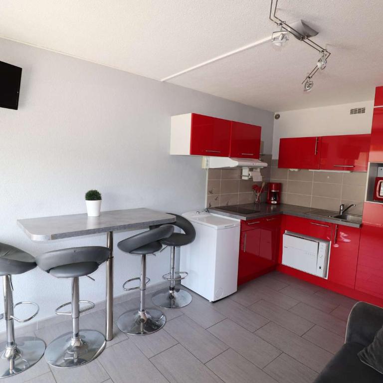 Studio climatisé proche mer avec terrasse, park privé et équipements modernes - FR-1-307-198 - Studio - 21
