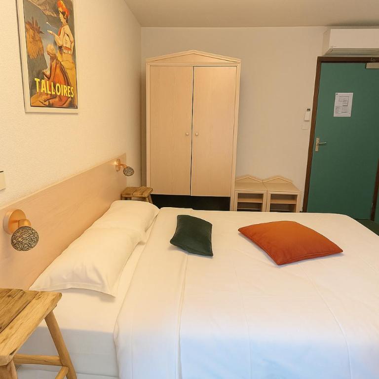 Logis Hôtel de Genève et Restaurant , Faverges-Seythenex - Chambre Double Supérieure - 3