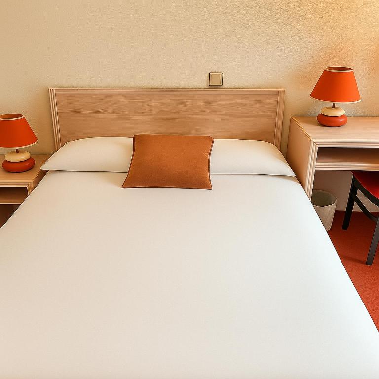 Logis Hôtel de Genève et Restaurant , Faverges-Seythenex - Chambre Double Confort - 6