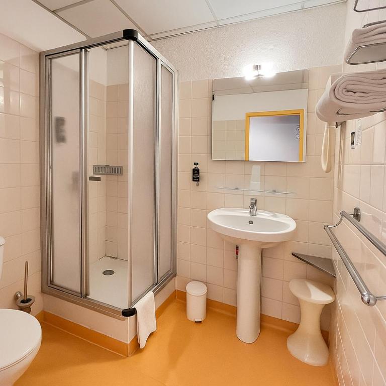 Logis Hôtel de Genève et Restaurant , Faverges-Seythenex - Chambre Double Confort - 8