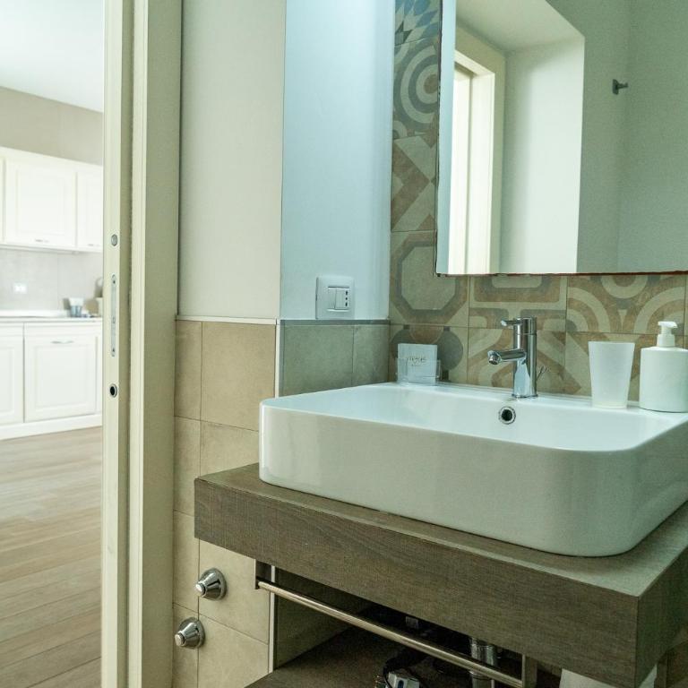Blue Seaview Villa - One-Bedroom Apartment - 39