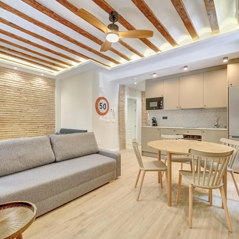 Apartamentos Esquina plaza del Mercado by Clabao - Apartamento de 1 dormitorio - 2