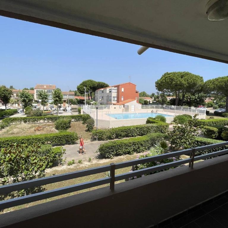 T2 rénové avec cabine, piscine, animaux admis, parking à 500m de la plage - FR-1-106-49 - Apartamento - 11