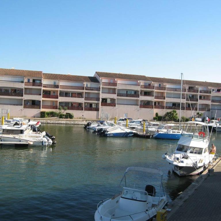 T2 rénové avec cabine, piscine, animaux admis, parking à 500m de la plage - FR-1-106-49 - Apartamento - 13
