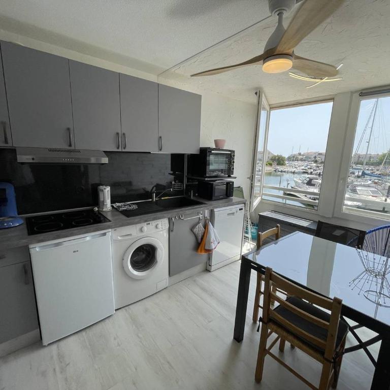 T2 rénové avec cabine, piscine, animaux admis, parking à 500m de la plage - FR-1-106-49 - Apartamento - 17