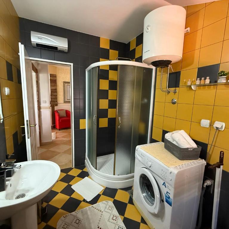 Grand Apartments Scepanovic - Komfor Apartman sa 1 Spavaćom Sobom, Balkonom i Pogledom na More - 11