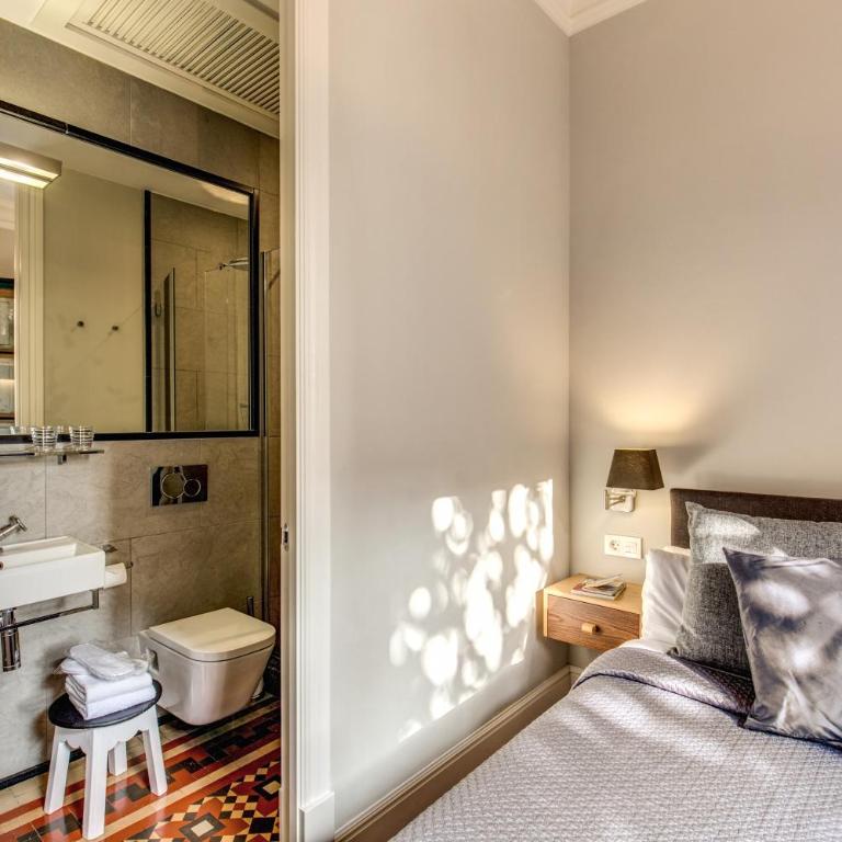 We Boutique Hotel Barcelona - Double Room with Balcony - 30