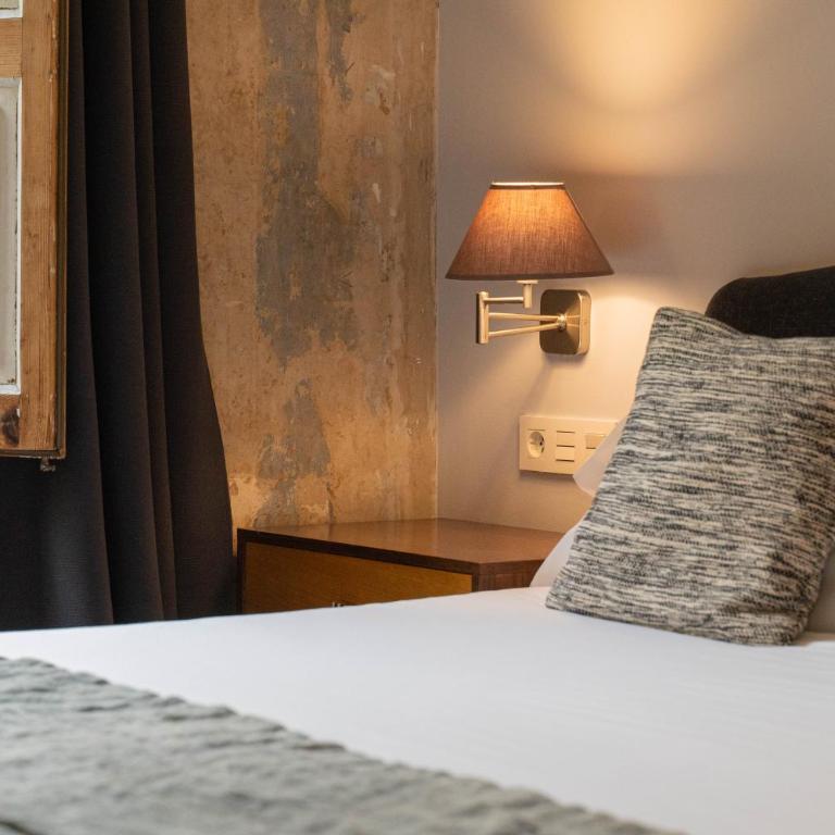 We Boutique Hotel Barcelona - Double Room with Balcony - 12