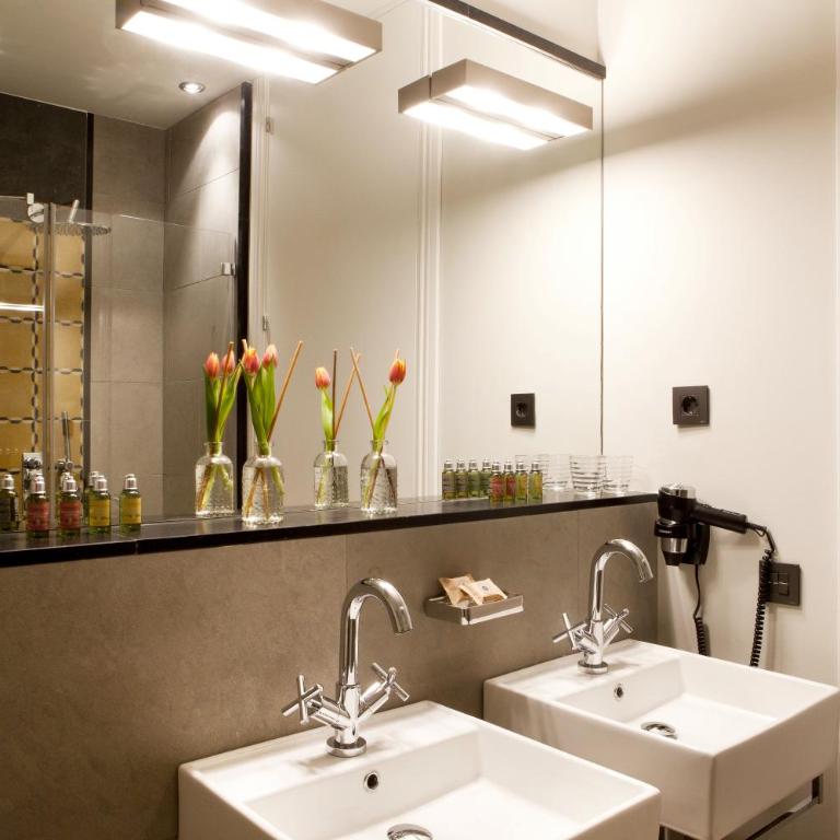 We Boutique Hotel Barcelona - Double Room with Balcony - 29