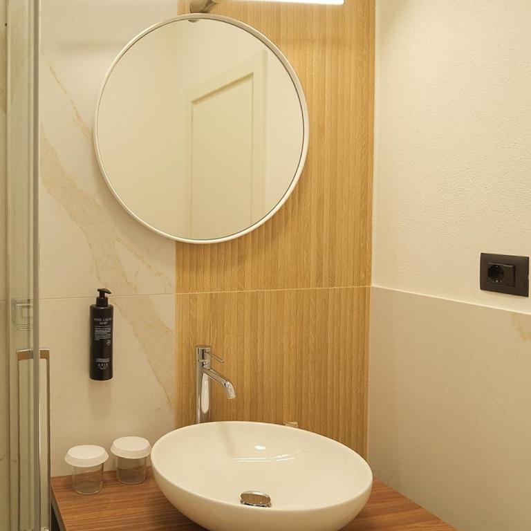 Aria Life Hotel - Camera King con Vista Lago - 7