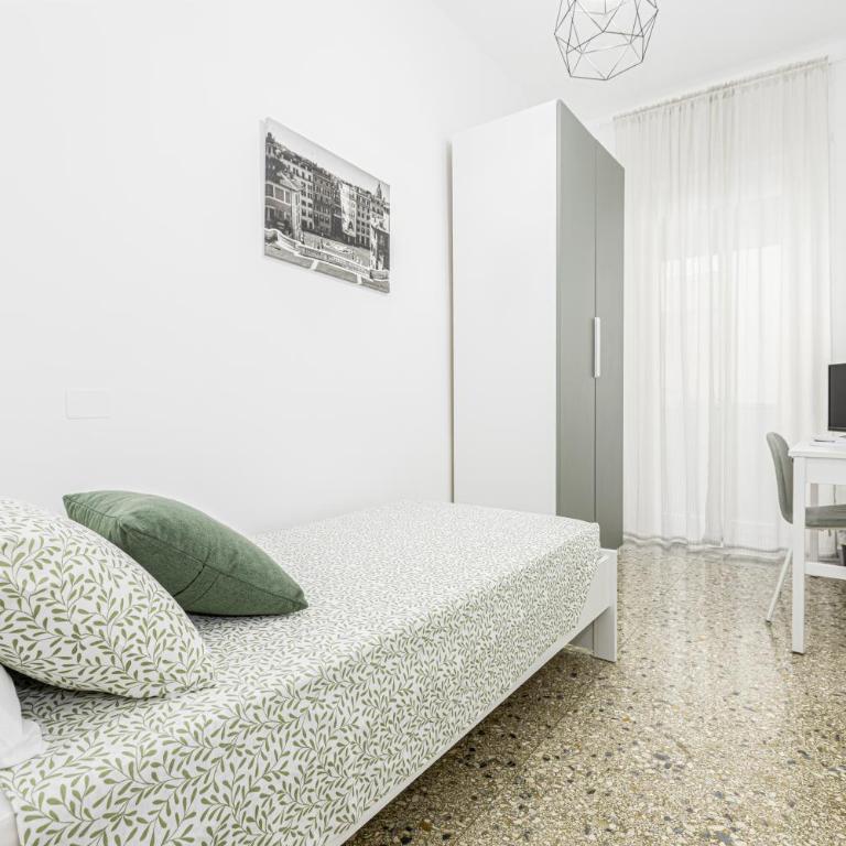 Emily a Roma home - Two-Bedroom Apartment - 12
