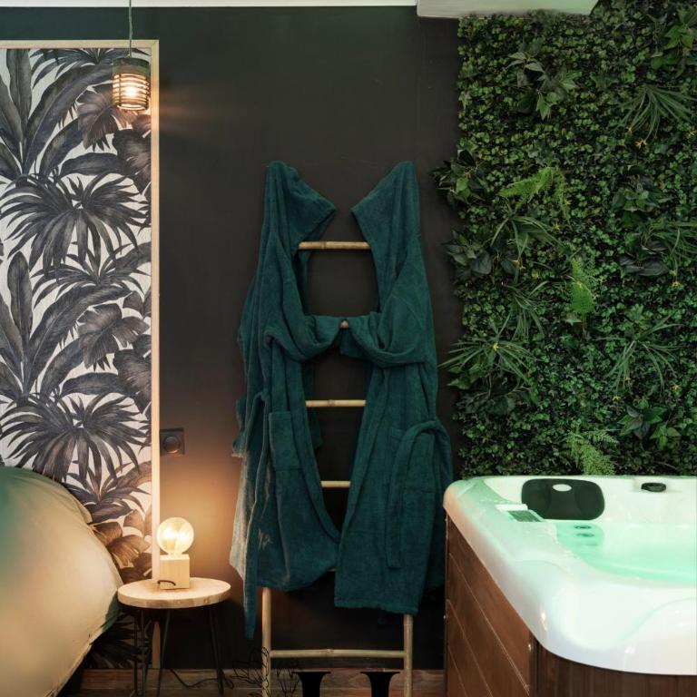 Love Room Nancy Jacuzzi et coin massage - Appartamento con 1 Camera da Letto - 2