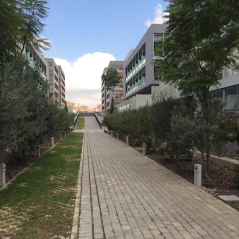 Loft con jacuzzi y piscina - One-Bedroom Apartment - 81