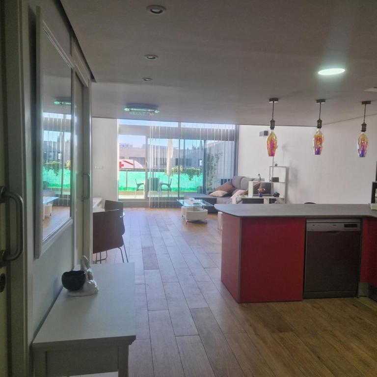 Loft con jacuzzi y piscina - One-Bedroom Apartment - 84