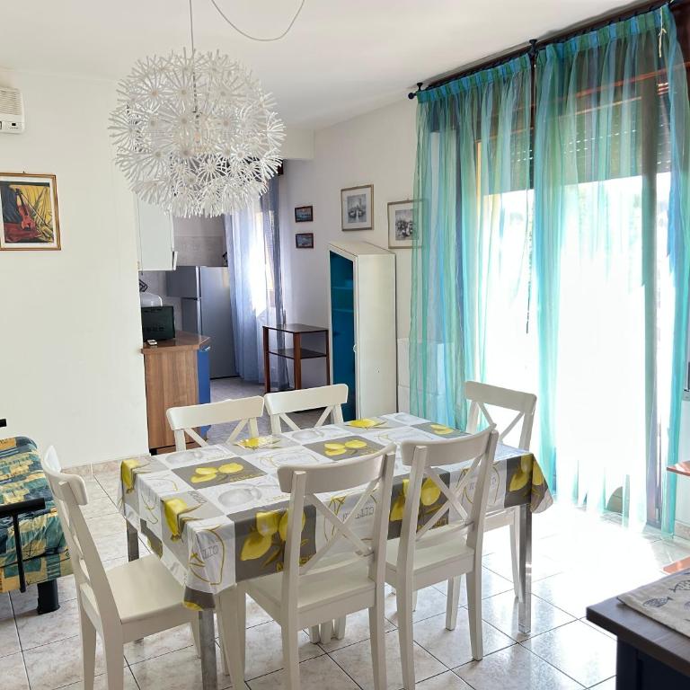 Condominio Nevada a pochi passi dal mare da Agenzia Colla Jesolo - Appartamento con 1 Camera da Letto - 9