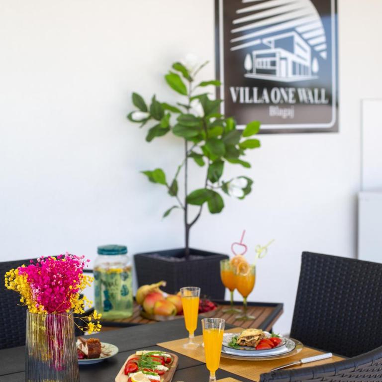 Villa One Wall - Three-Bedroom Villa - 23