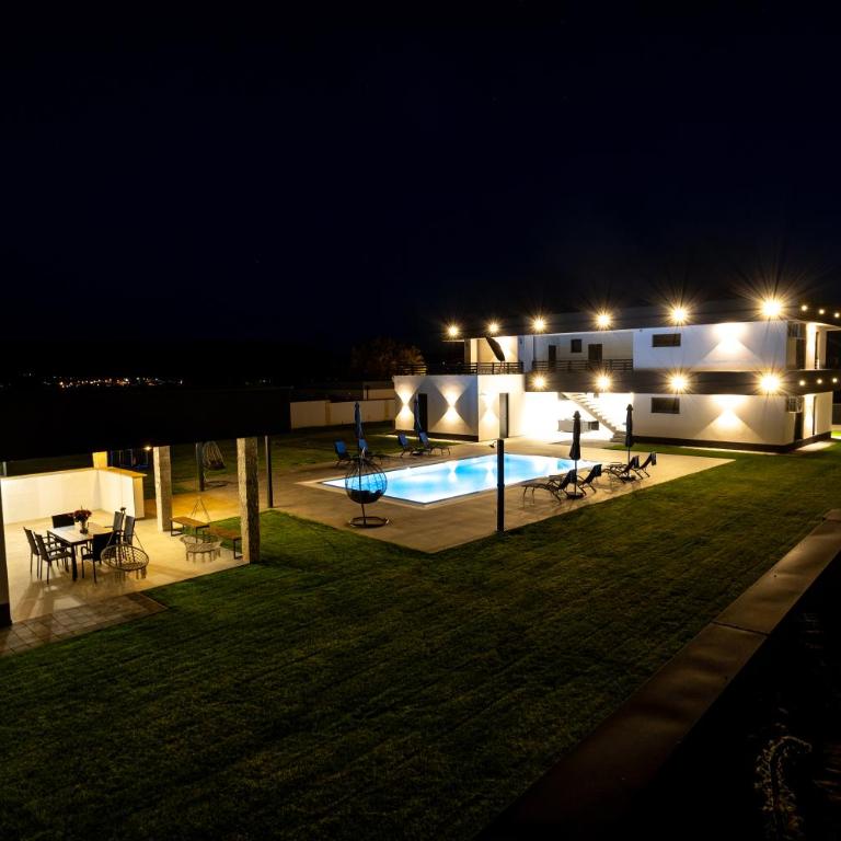 Villa One Wall - Three-Bedroom Villa - 30