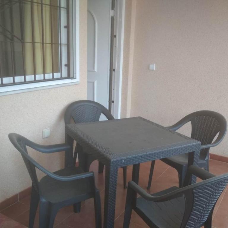 Apartamento con gran azotea y piscina R71 by Novadesta - Two-Bedroom Apartment with Terrace - 11
