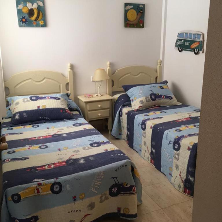 Apartamento con gran azotea y piscina R71 by Novadesta - Two-Bedroom Apartment with Terrace - 17