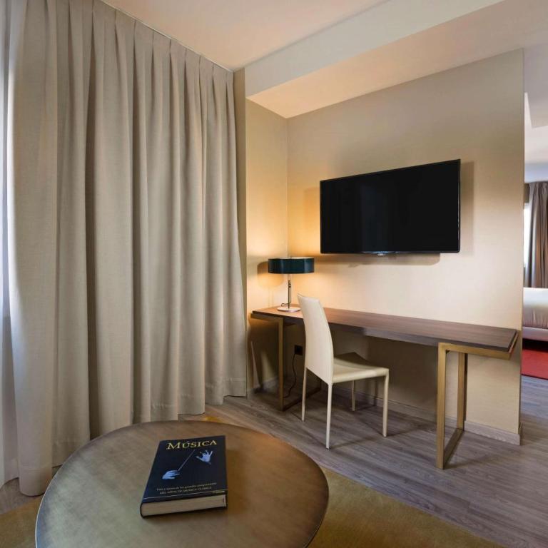 NH Collection Madrid Suecia - Suite Junior - 4